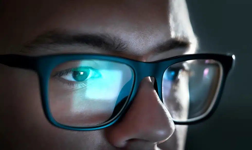 Why Your Lenses Need a Blue Light Glasses Coating, Blog