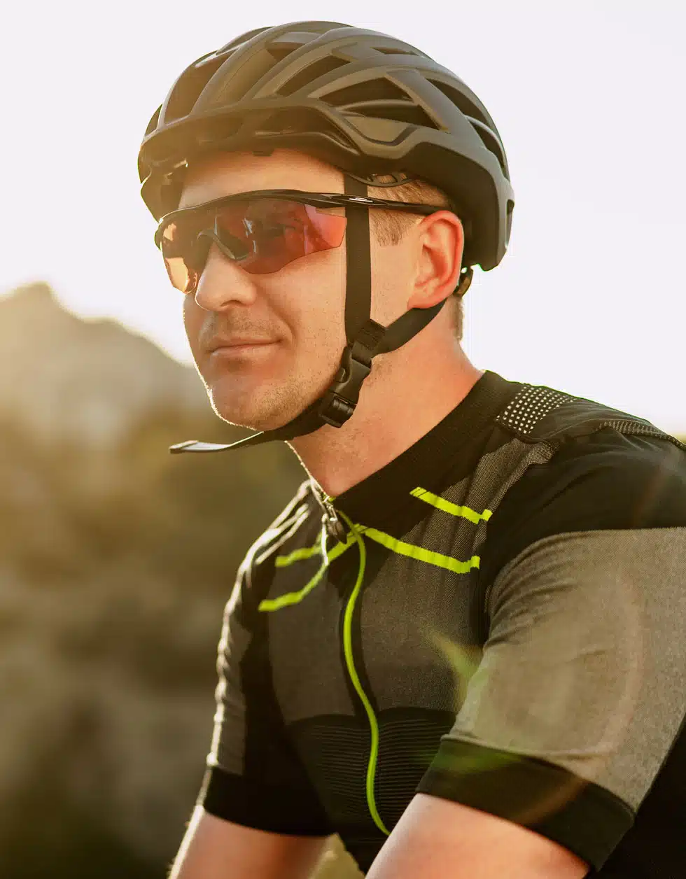 Man wearing Oakley Half jacket sunglasses whilst cycling