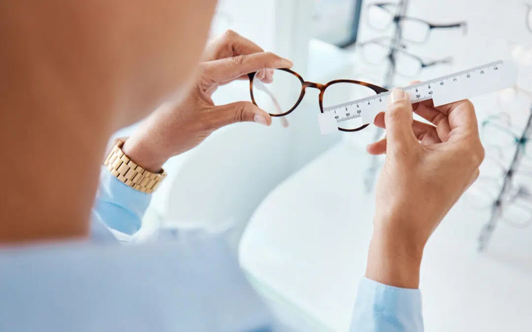 Lensology’s Glasses Measurement Guide