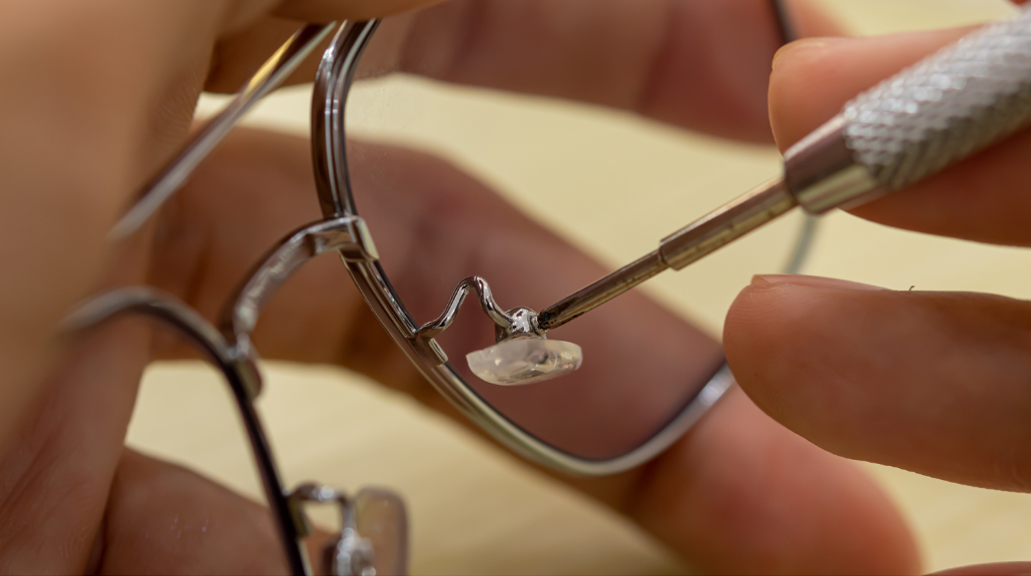 How To Adjust And Tighten Your Glasses Frames