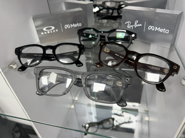 Ray-Ban Meta and Oakley Meta frames with clear prescription lenses fitted, including Blayzer Optics and Scriber Optics, on display at Lensology